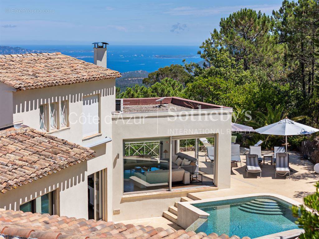 Maison à LES ADRETS-DE-L'ESTEREL