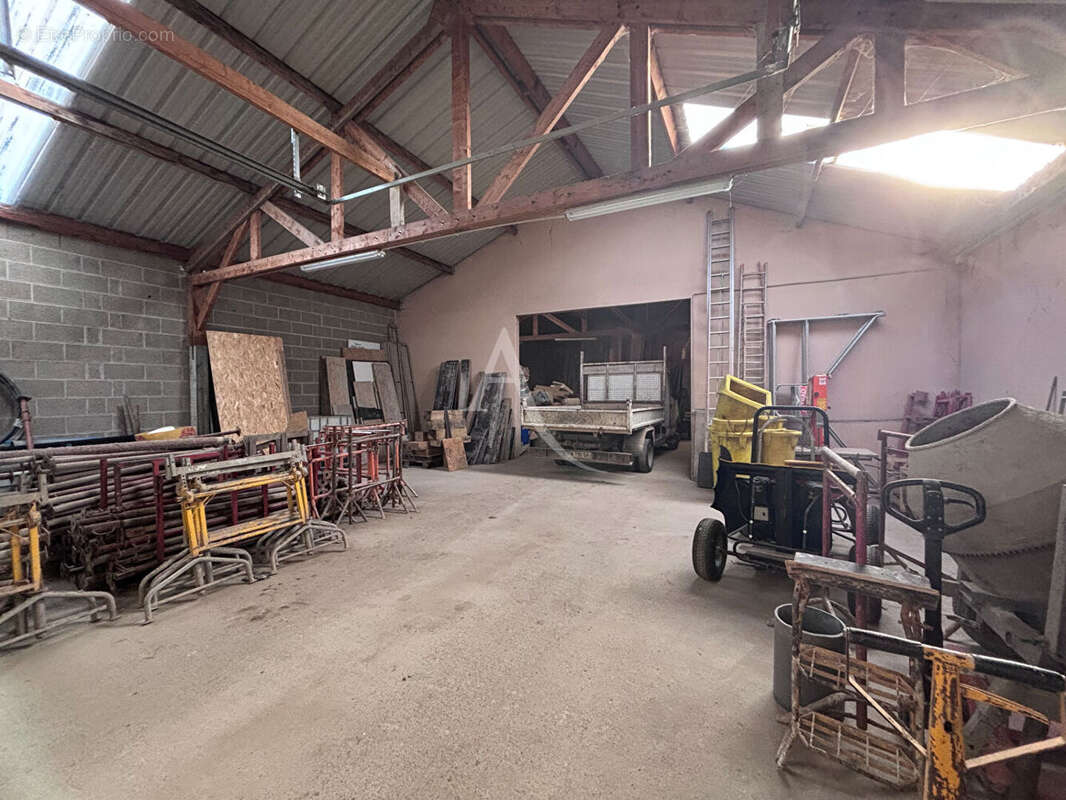 Commerce à CHATEAU-GONTIER