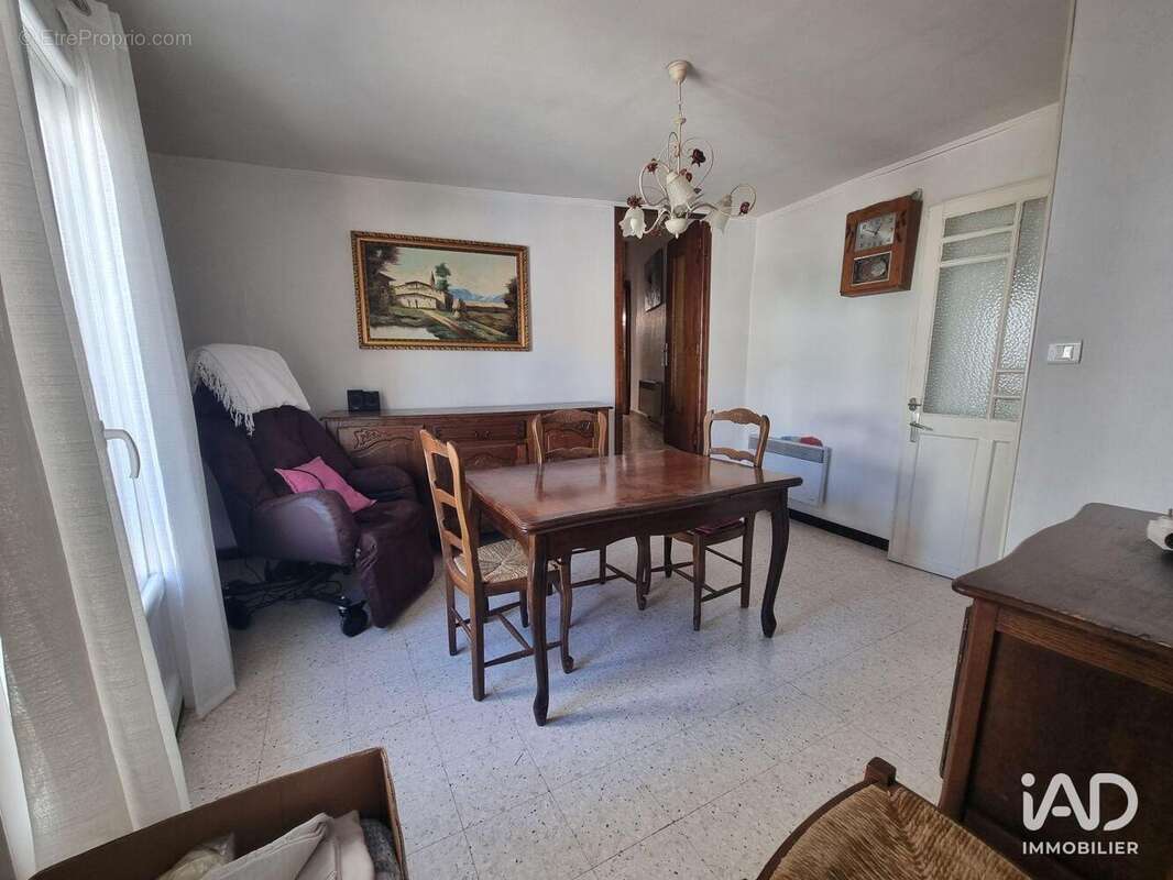 Photo 2 - Maison à MONTAGNAC