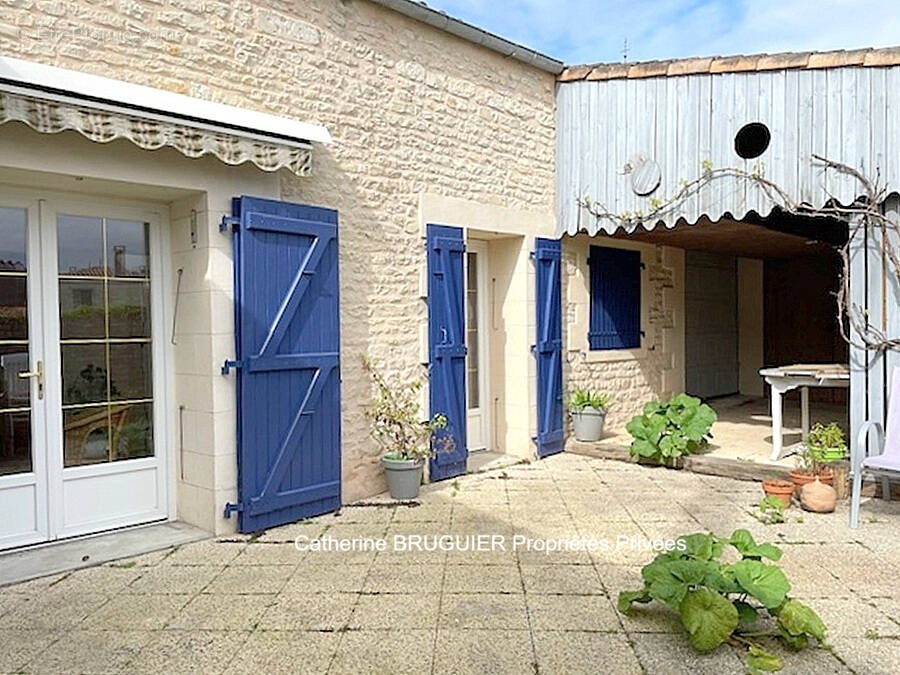Maison à VERINES