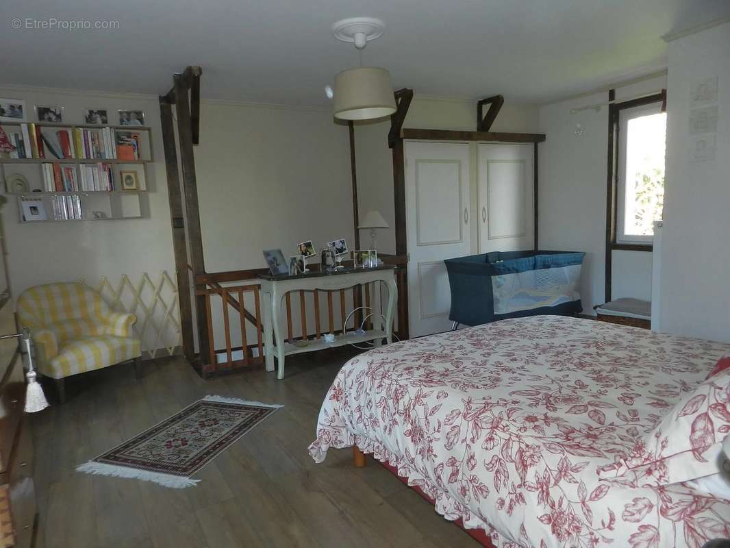 Maison à SAINT-PIERRE-SUR-DIVES