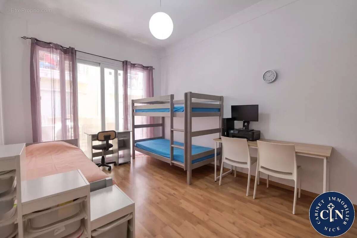 Appartement 82 m² à Nice  - photo 7