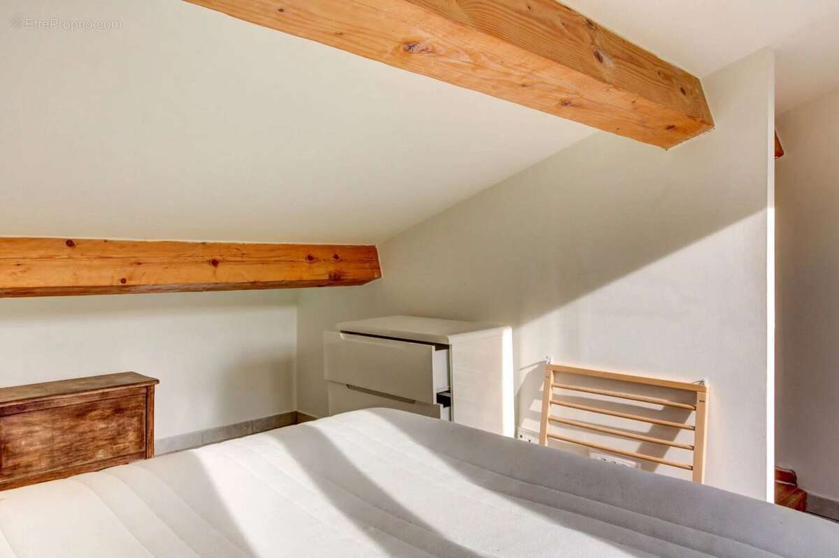 Appartement à ROQUESTERON