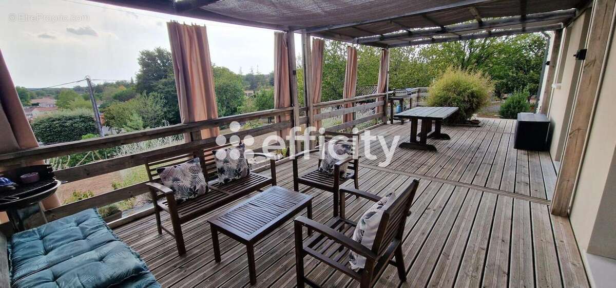 Maison 93 m² à Garat  - photo 13