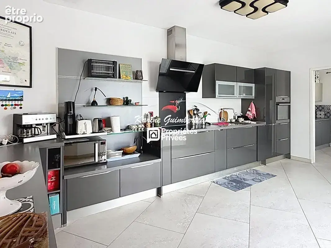 Villa de plain-pied avec piscine & garage - photo 6