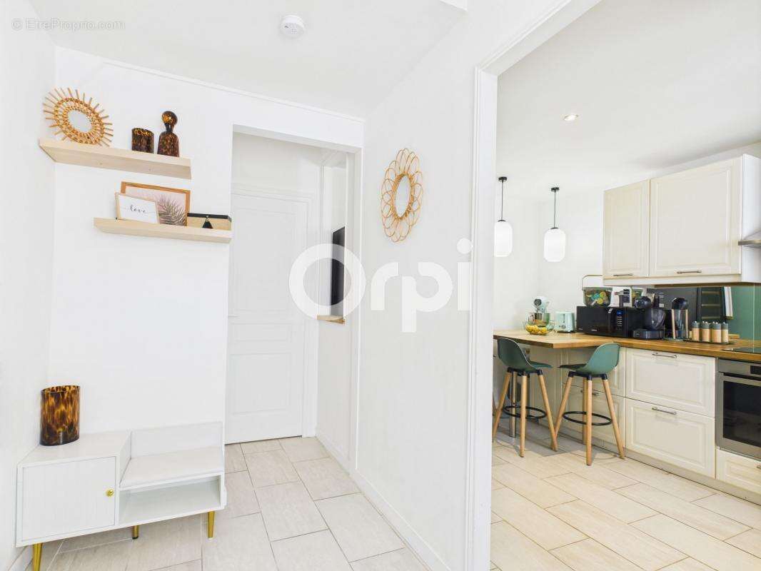 Maison à MANDELIEU-LA-NAPOULE