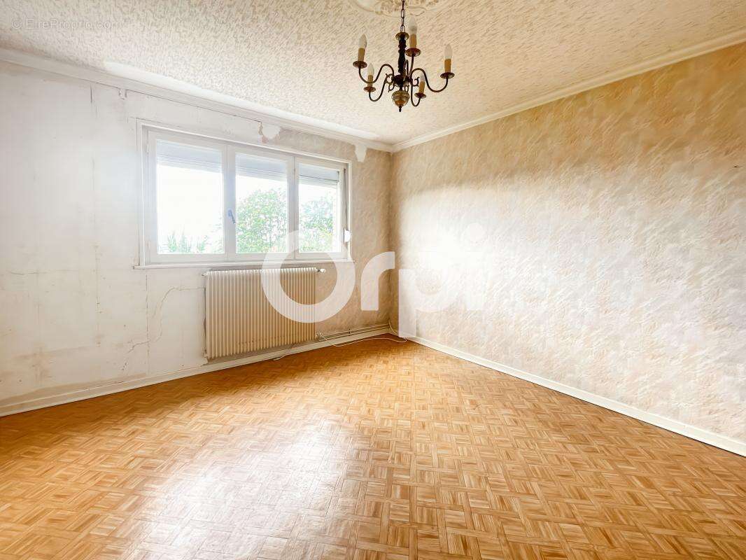 Maison à SAINT-MARTIN-BOULOGNE