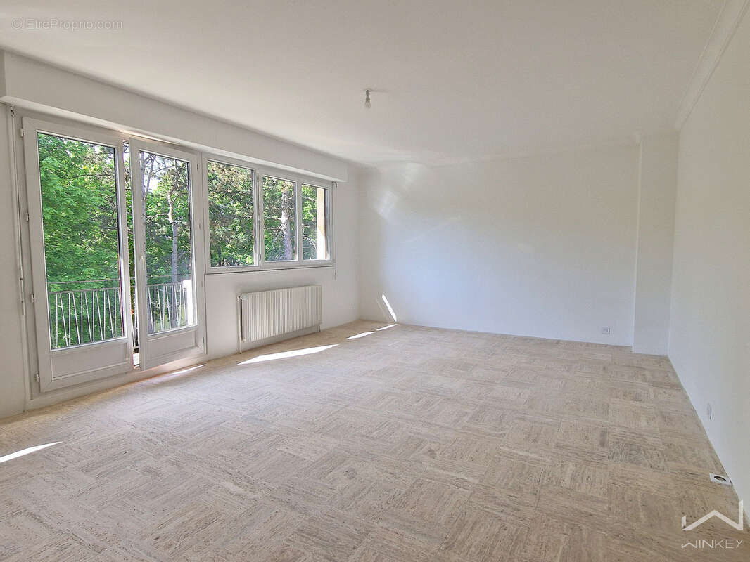 Appartement à ETIOLLES
