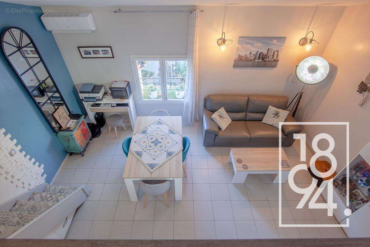 Appartement à VENELLES