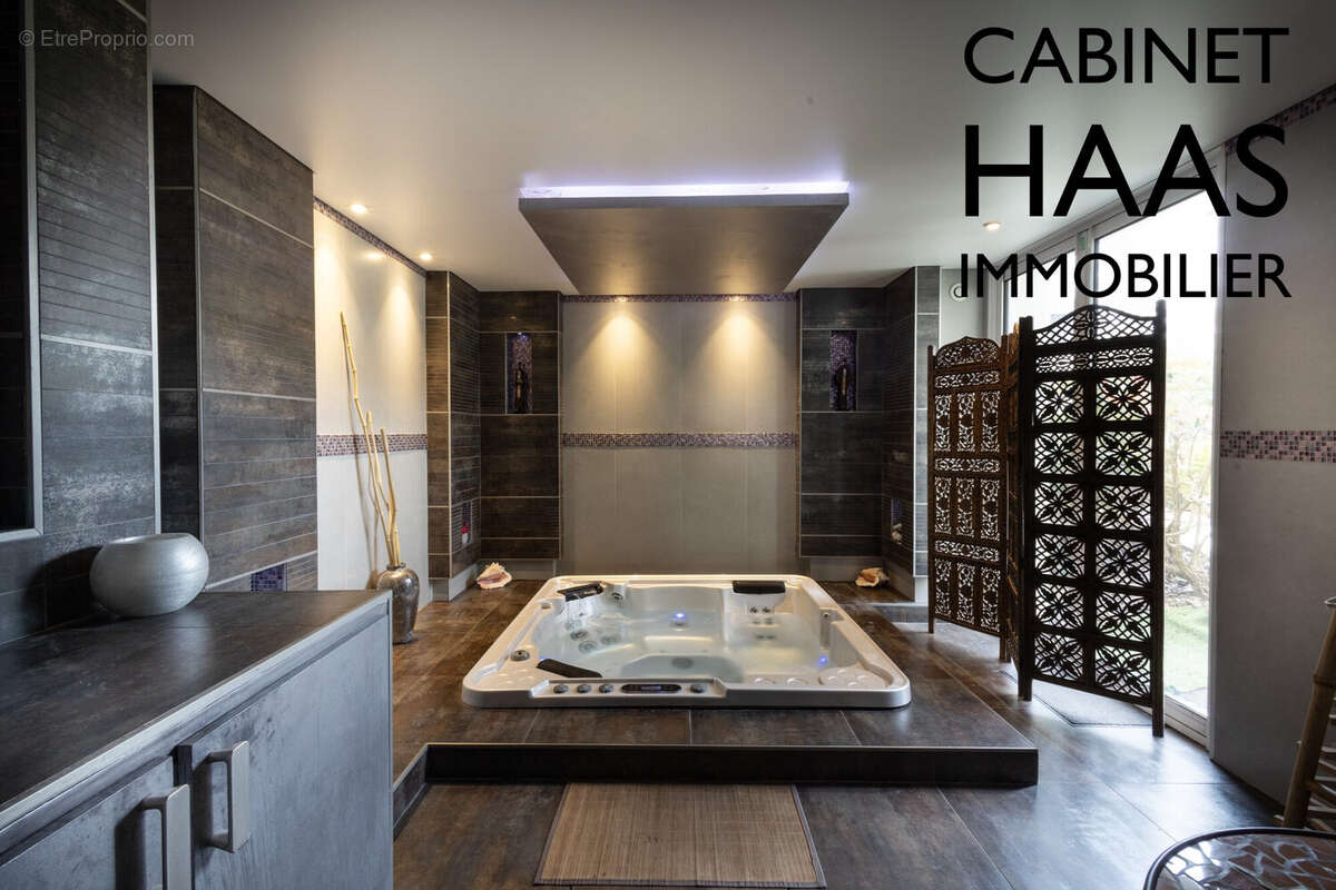 Maison à VULAINES-SUR-SEINE