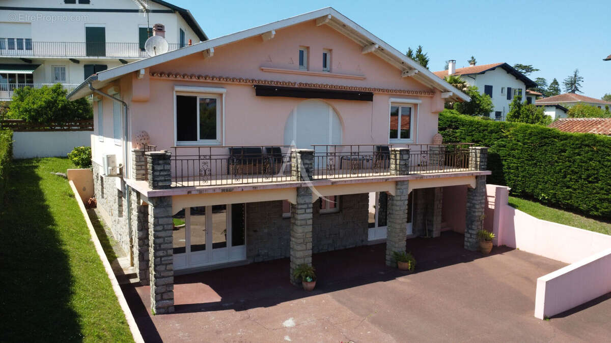 Maison à CIBOURE