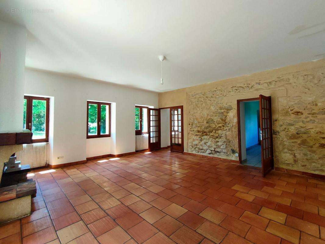 Maison à SAINTE-EULALIE