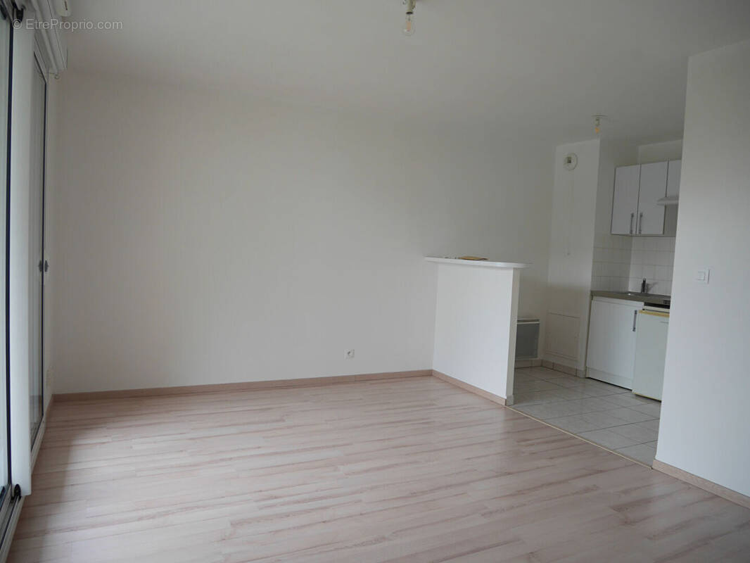 Appartement à LE MESNIL-ESNARD