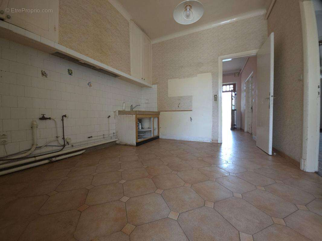 Capendu : maison bourgeoise et studio independant - photo 12