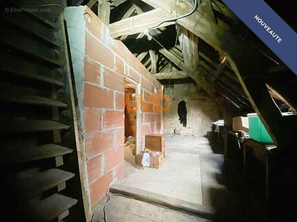 Maison à SARGE-SUR-BRAYE