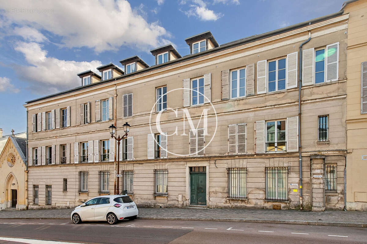Appartement à VERSAILLES