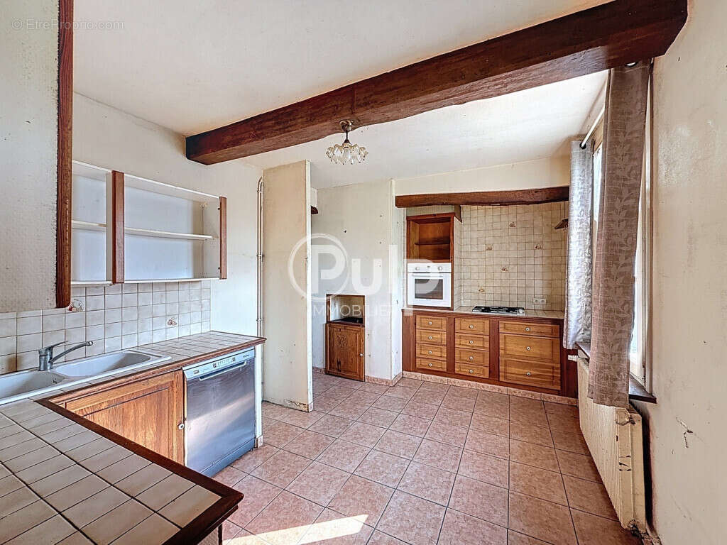 Maison à ESTREES-LES-CRECY