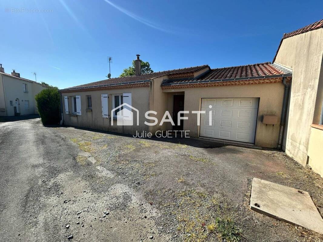 Photo 1 - Maison à MENOMBLET