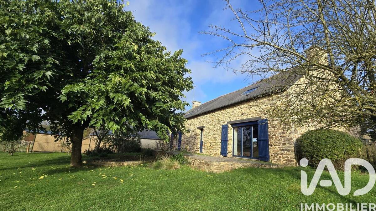 Photo 1 - Maison à LIVRE-SUR-CHANGEON