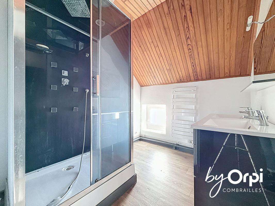 Maison à ARS-LES-FAVETS