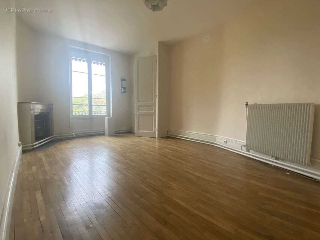 Immeuble de 260 m2 - photo 5
