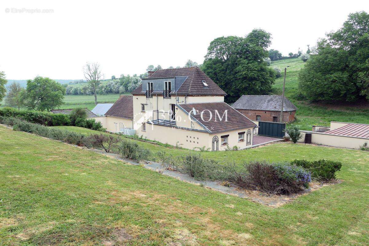 Maison à AVESNES-EN-VAL