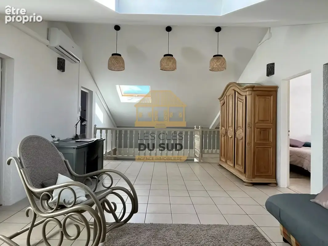Villa familiale T5/6 spacieuse avec grand jardin plat et vue dégagée au Tampon – Pont d’Yves 97430 - photo 6