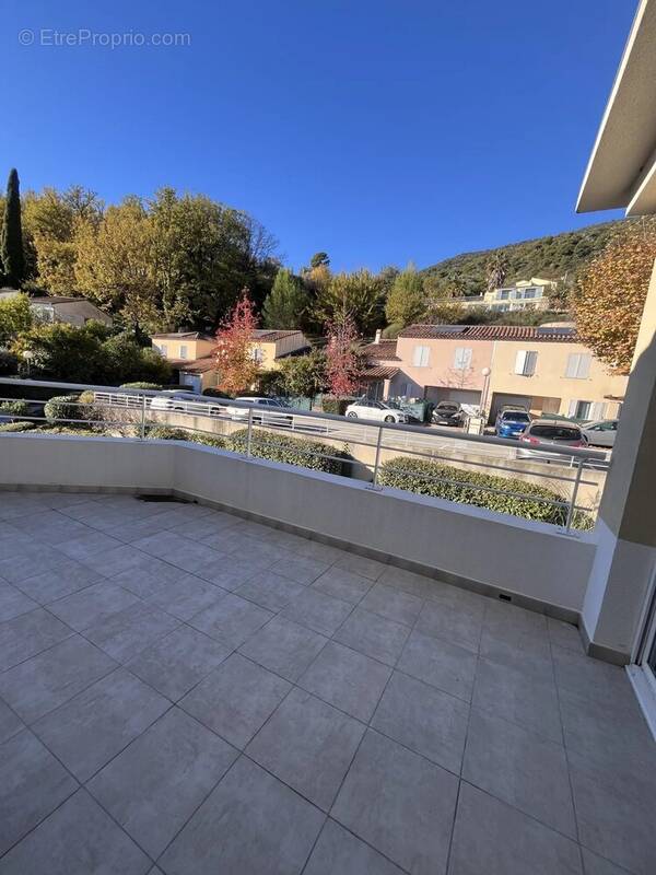 Appartement à GATTIERES