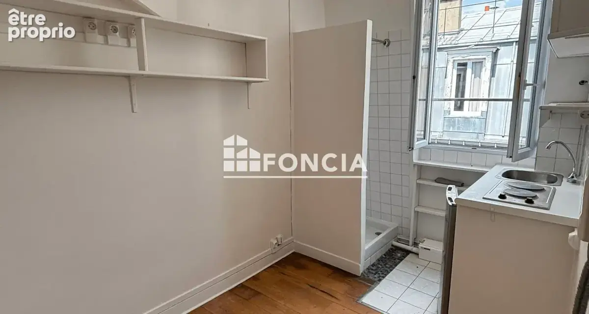 Appartement à PARIS-10E