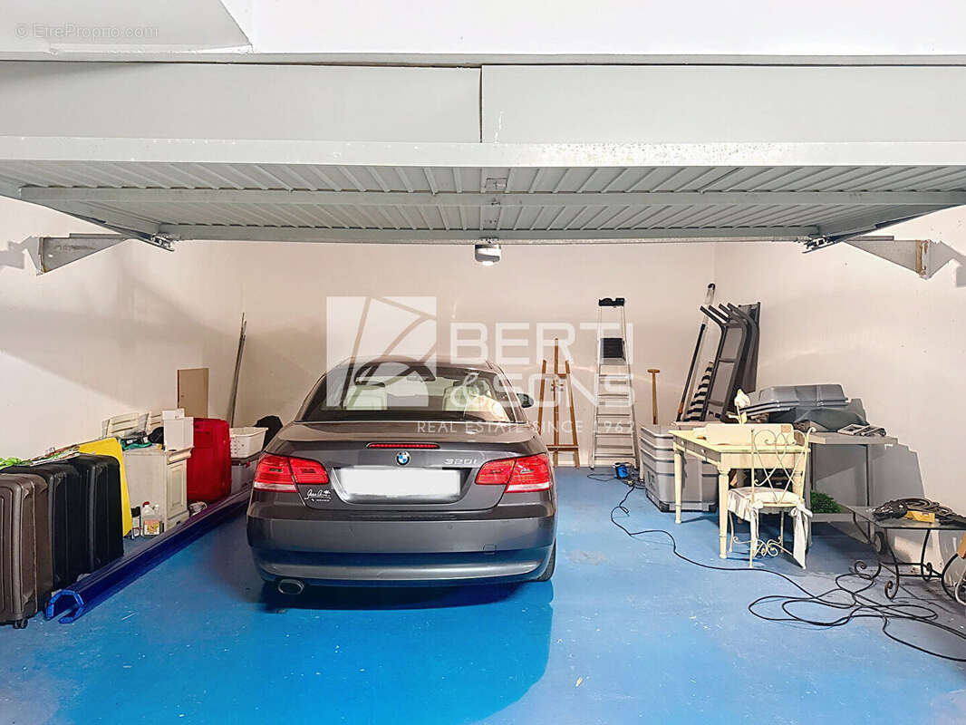 Appartement à MANDELIEU-LA-NAPOULE