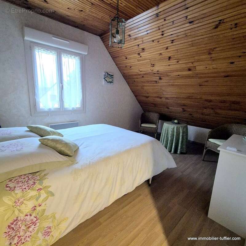 Maison à SAVIGNE-L&#039;EVEQUE