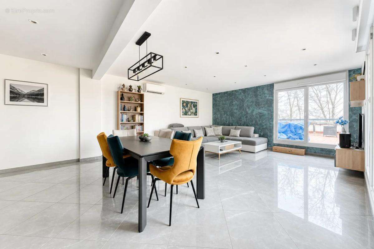 Appartement à IRIGNY