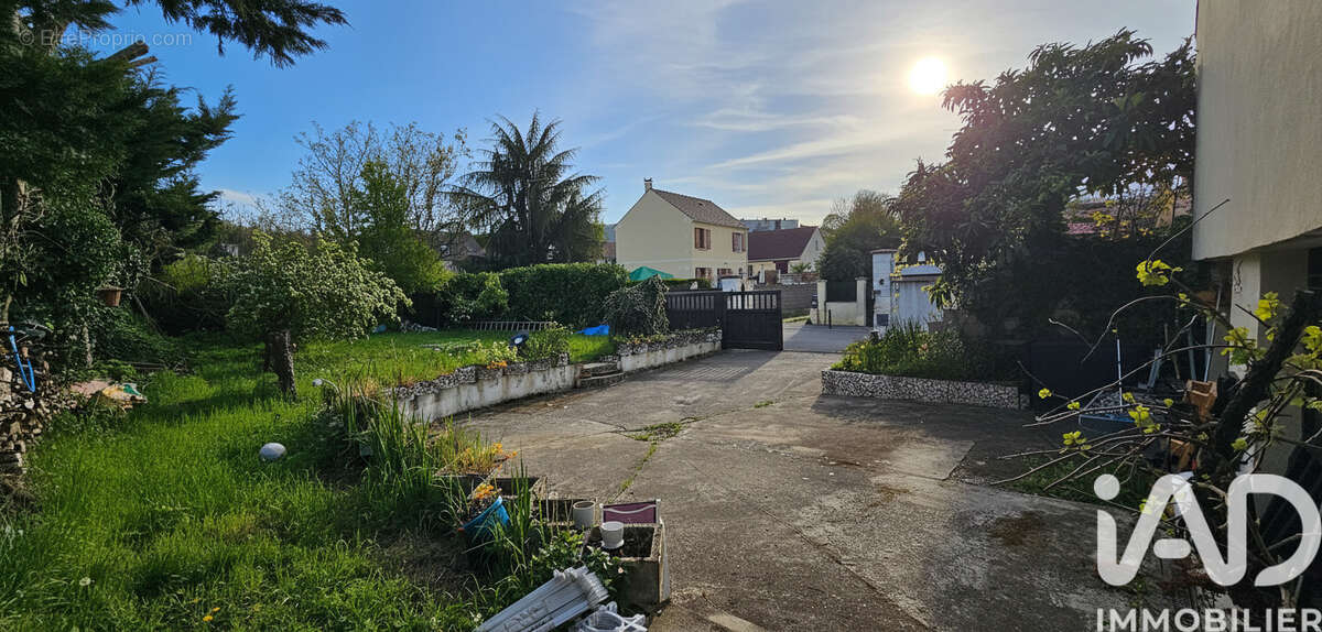 Photo 4 - Maison à MONTEREAU-FAULT-YONNE