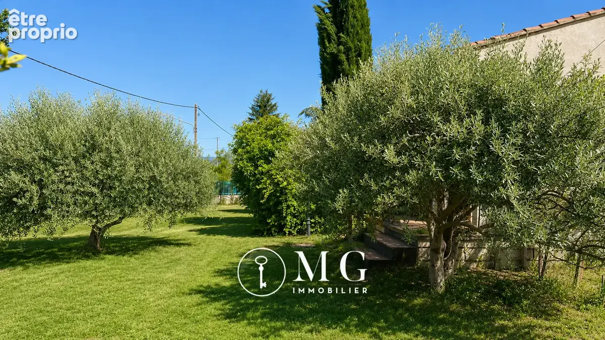 Maison de plain-pied 147 m2 avec vérandas et terrain de 1004 m2 - photo 8