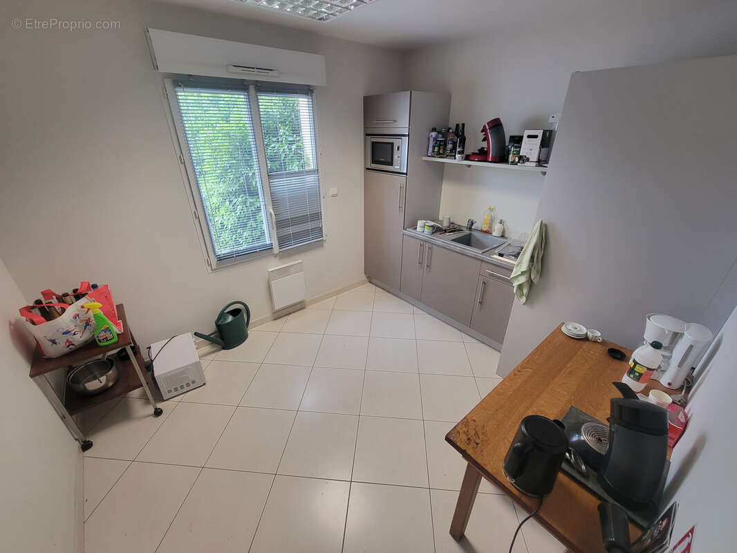 Commerce à SAINT-DOULCHARD