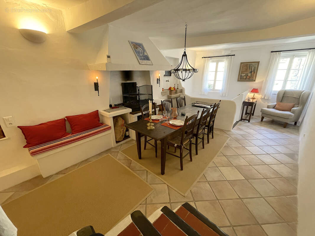 Maison à CAGNES-SUR-MER
