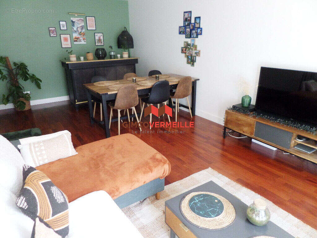 Appartement à LA CELLE-SAINT-CLOUD