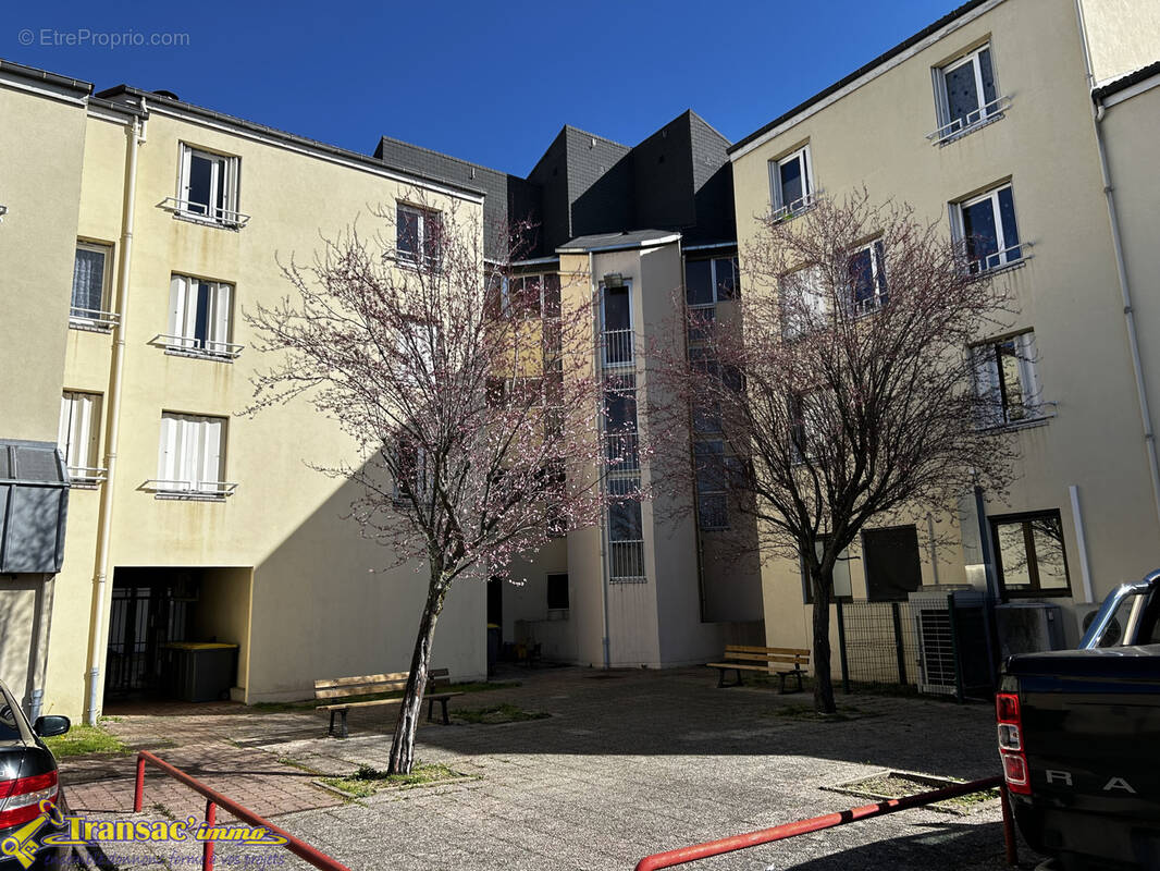Appartement à PUY-GUILLAUME