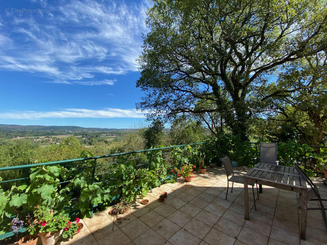 Maison à PUY-L'EVEQUE