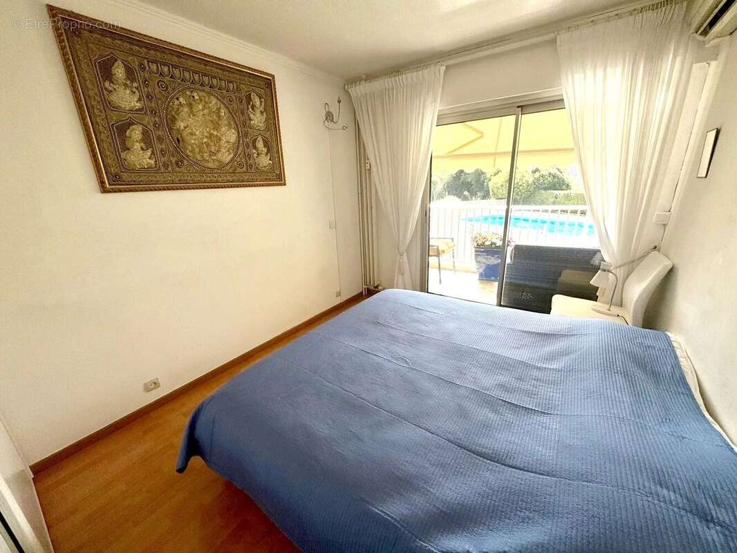 Appartement à MANDELIEU-LA-NAPOULE