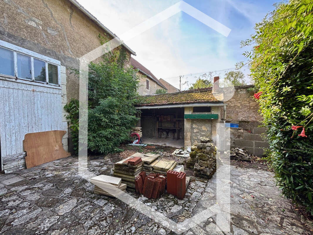 Maison à LA CHARITE-SUR-LOIRE