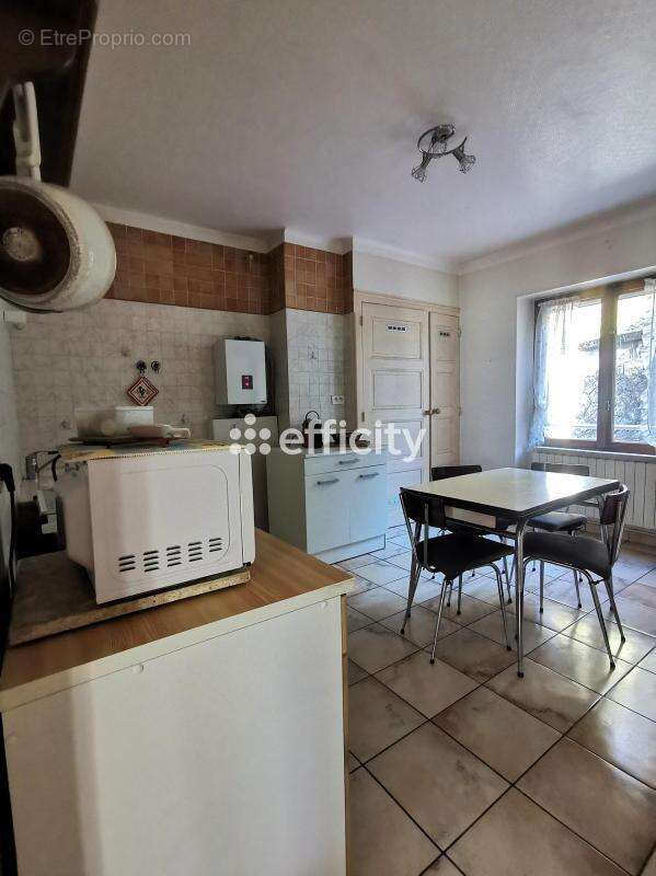 Appartement à BELLEGARDE-SUR-VALSERINE