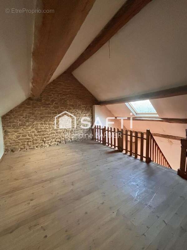 Maison 139 m² à Mesvres  - photo 6
