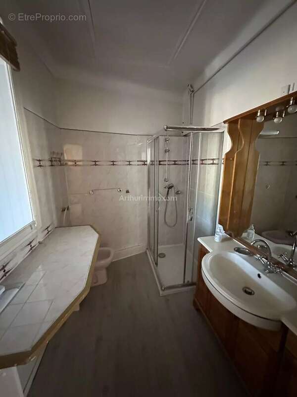 Appartement à SAINT-ANDRE-LES-ALPES