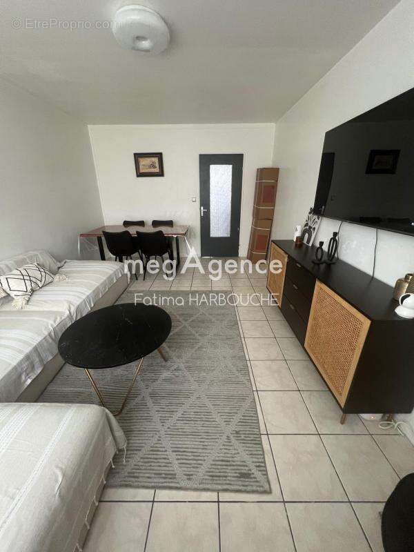 Appartement à SAINT-ETIENNE