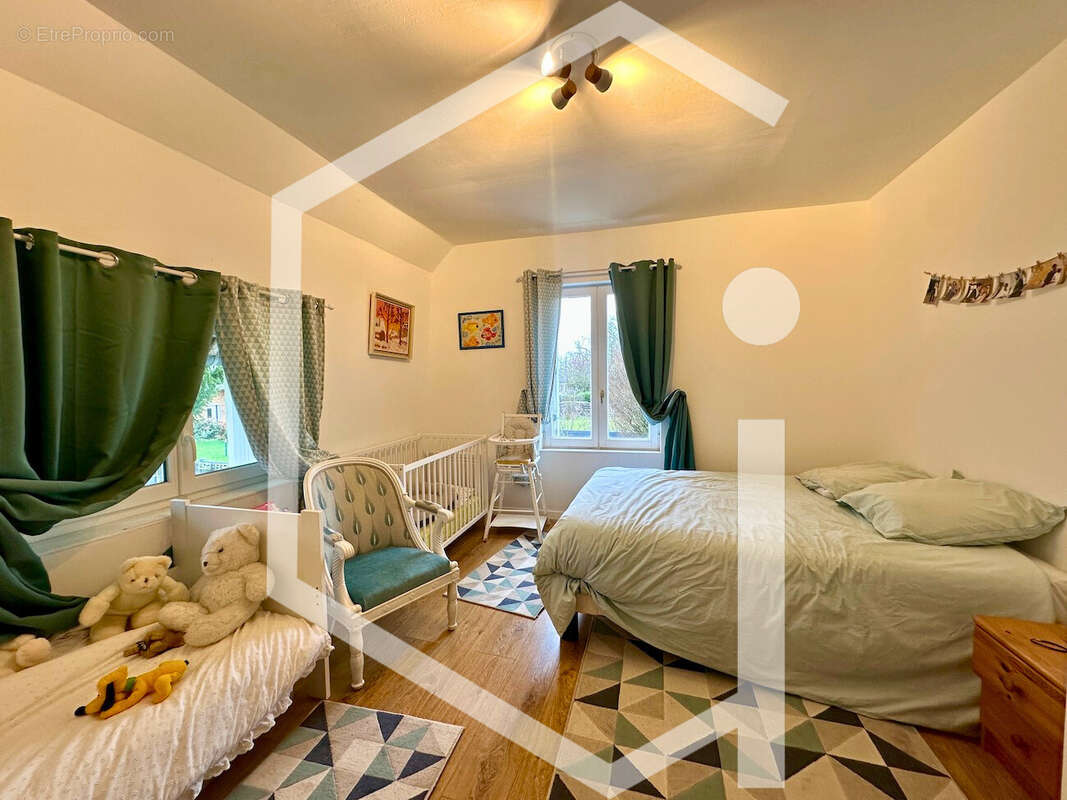 Maison à COSNE-COURS-SUR-LOIRE