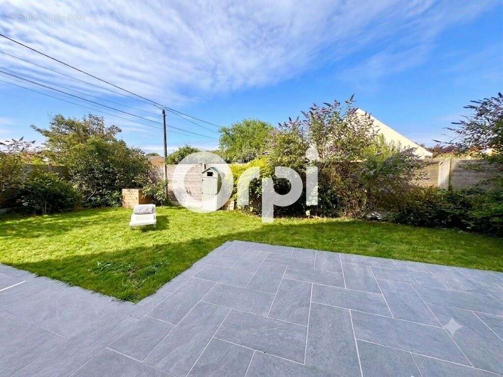 À 900 m de la plage d'Ambleteuse - Maison individuelle 5 pièces jardin garage et dépendance - photo 6