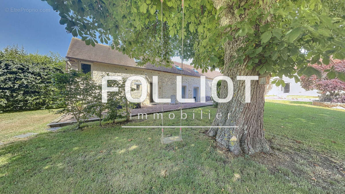 Maison à SAINT-PIERRE-DU-BU