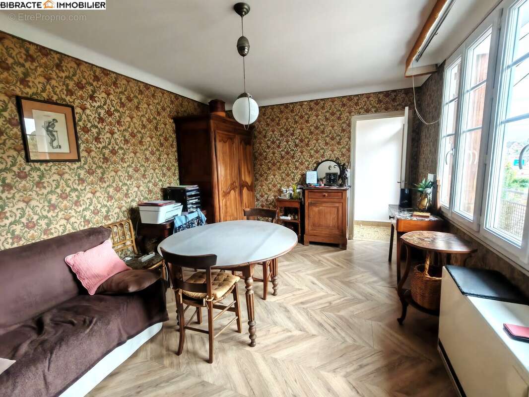 Maison à LUZY