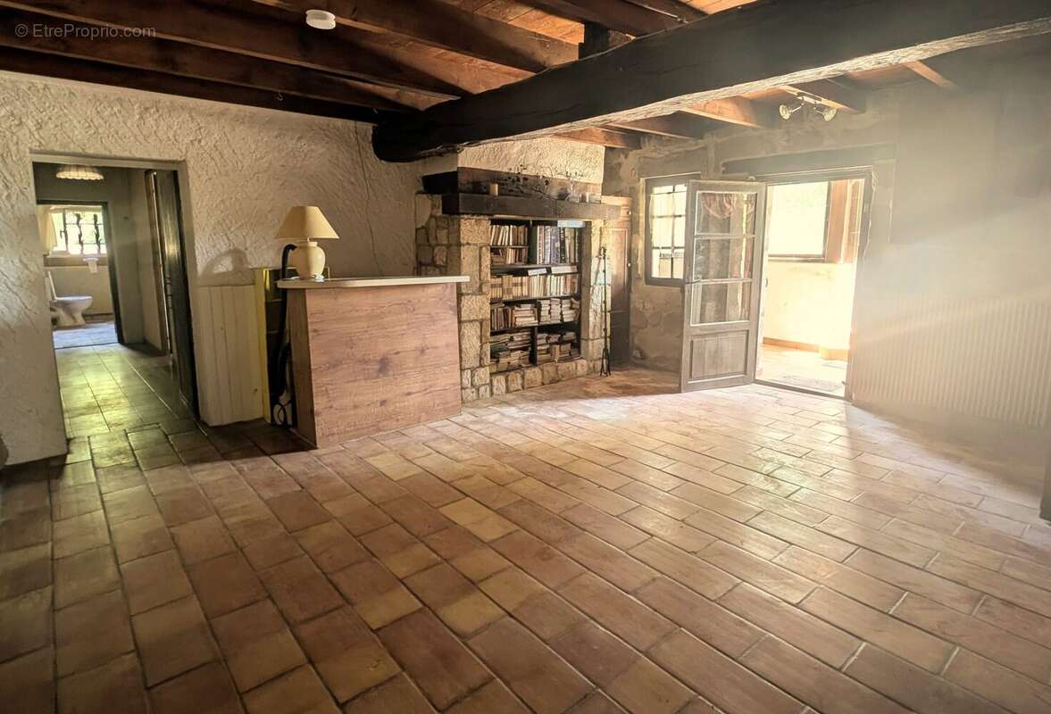 Maison à LAVERGNE
